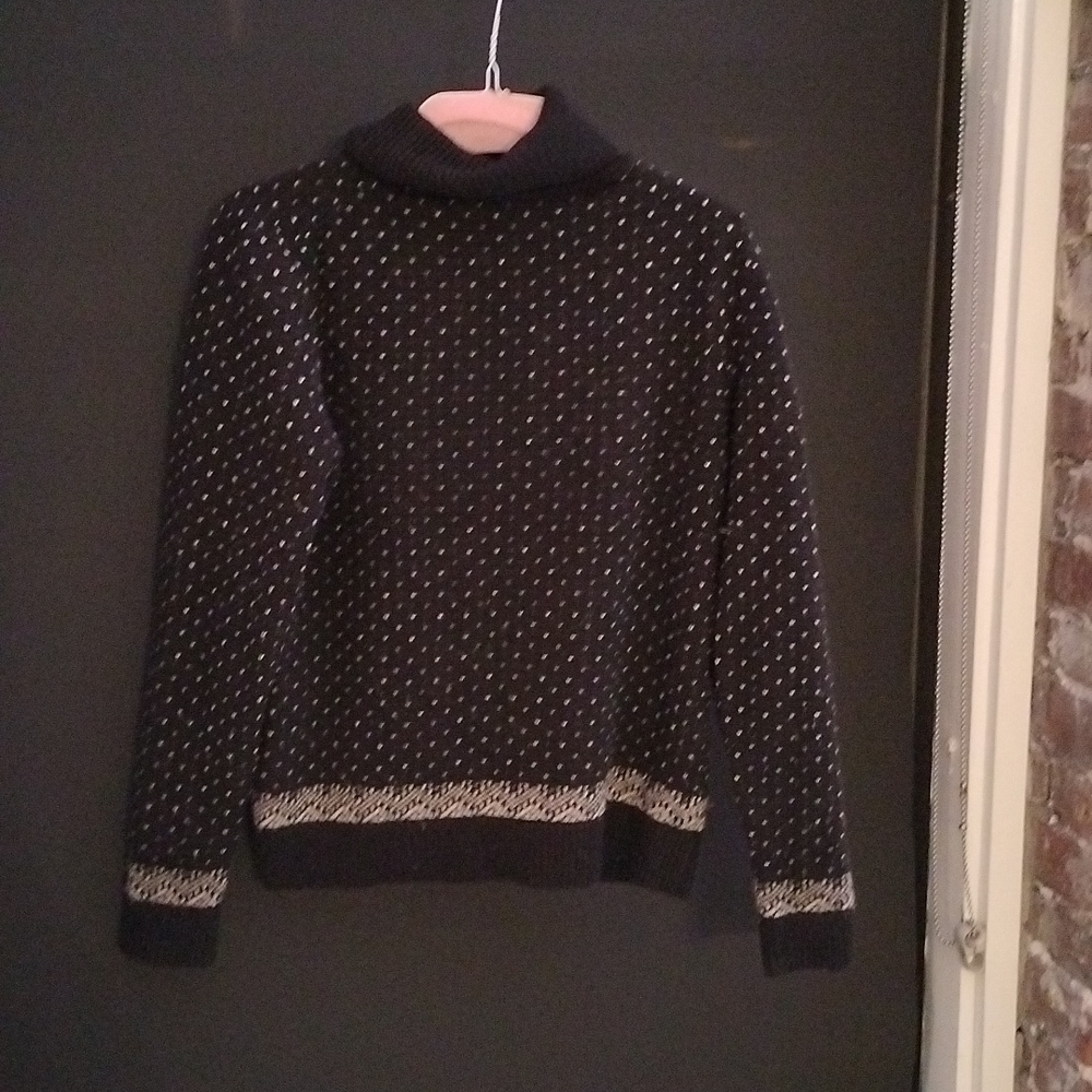 Belstaff cashmere sweater black w/white detail size small